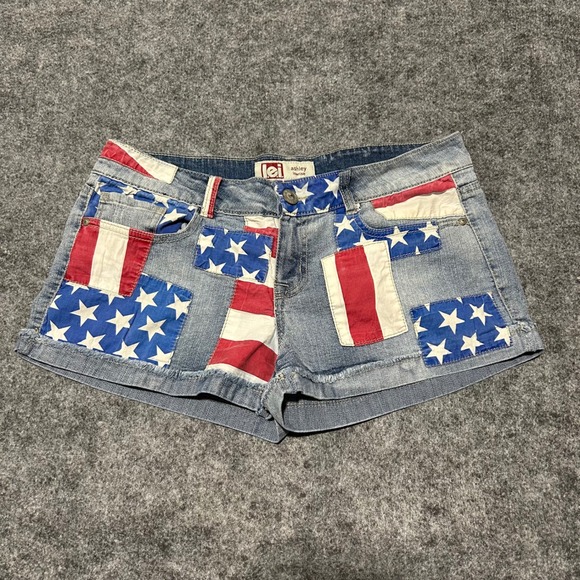 L.E.I. Pants - L.E.I. Ashley Low Rise American Flag Patchwork Denim Shorts Size 11
